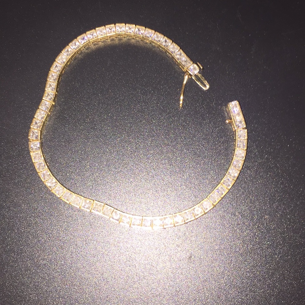 Square cubic zirconia bracelet